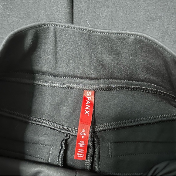 SPANX‎ SPANXsmooth™ PerfectFit Ponte Flare Pant Black Petite - Picture 9 of 12